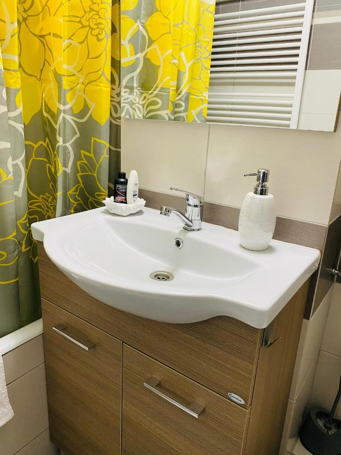 Sellada Apartament - Free Private Parking,Ac,Wi-Fi Карей Экстерьер фото